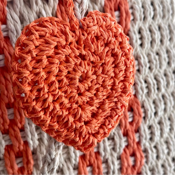NWT! Haute Hippie Woven Beach Bag Orange Heart - Picture 2 of 7
